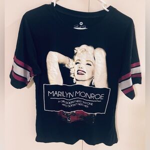 Marilyn Monroe Graphic Black Tshirt with a Quote Women’s Junior Sz 2xl (19)